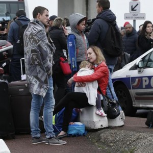 Francia:Sparatoria aeroporto Orly, ucciso assalitore