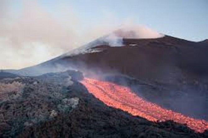 L’eruzione dell’Etna vista dallo spazio