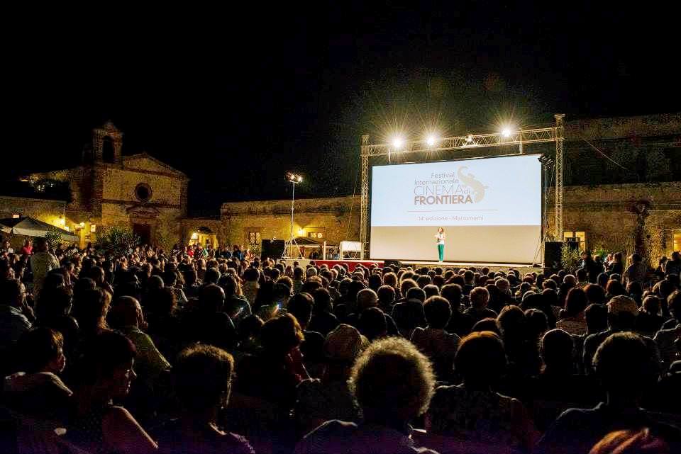 Riapre la “sala a cielo aperto più grande d’Europa” A Marzamemi 80 film e 20 anteprime