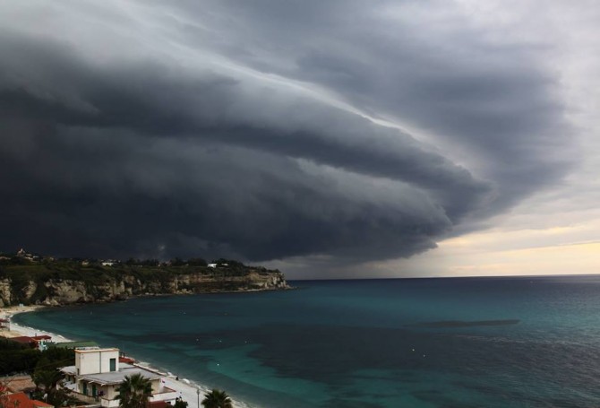 Allerta maltempo: l’”Uragano mediterraneo” punta la Sicilia