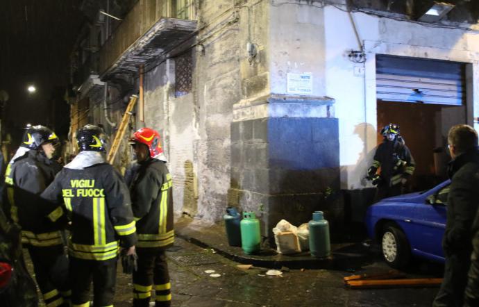 1521621120032.jpeg--esplosione_a_catania__nel_garage_sequestrate_tre_bombole_gpl