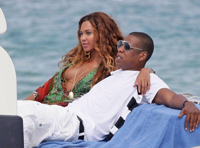 Beyoncé e Jay-Z in vacanza in Sicilia a bordo di un superyacht