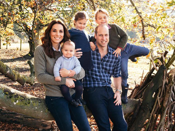 epa07230966 A handout photo made available on 14 December 2018 by Kensington Palace shows Britain's Prince William (2-R), Duke of Cambridge and Katherine (L), Duchess of Cambridge with their three children, Prince Louis (2-L), Princess Charlotte (C) and Prince George (R) at Anmer Hall in Norfolk, Britain, Autumn 2018. The picture will decorate the family's Christmas cards

NEWS EDITORIAL USE ONLY. NO COMMERCIAL USE (including any use in merchandising, advertising or any other non-editorial use including, for example, calendars, books and supplements). This photograph is provided to you strictly on condition that you will make no charge for the supply, release or publication of it and that these conditions and restrictions will apply (and that you will pass these on) to any organisation to whom you supply it. All other requests for use should be directed to the Press Office at Kensington Palace in writing. The photograph must include all of the individuals when published.  EPA/MATT PORTEOUS / PA / HANDOUT MANDATORY CREDIT HANDOUT EDITORIAL USE ONLY/NO SALES