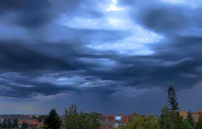 Allerta meteo 12 novembre: la mappa delle scuole chiuse in Sicilia orientale