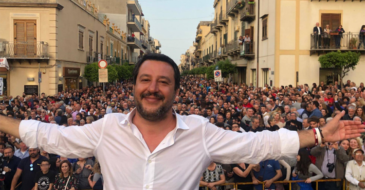 In Sicilia Salvini gioca la carta delle comunali ricordando i trionfi del cavaliere nel 2001