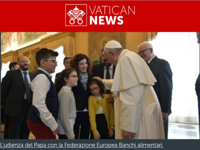 CS_2 - Pietro Maugeri e famiglia all'udienza con Papa Francesco (1)