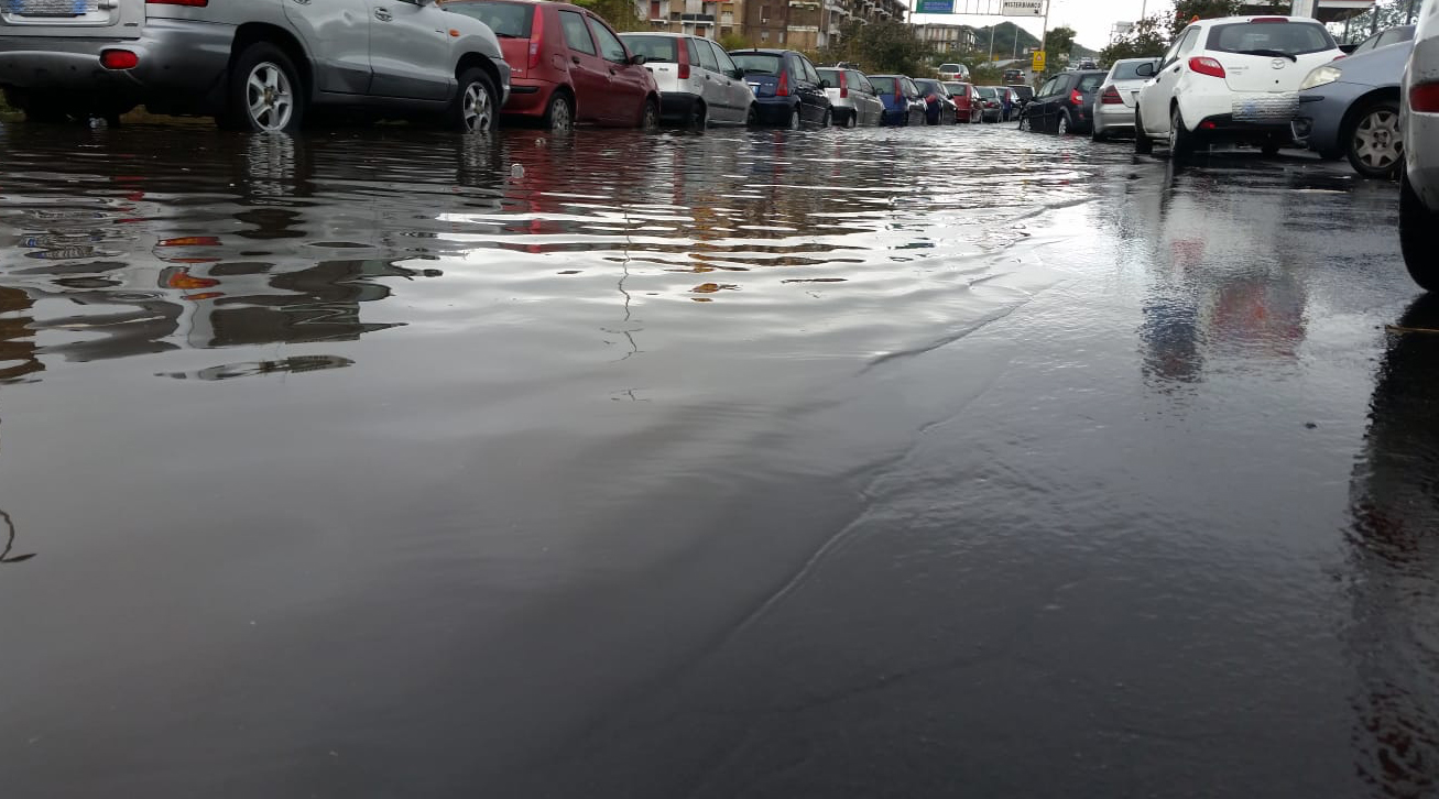 Catania sott’acqua in un maggio invernale