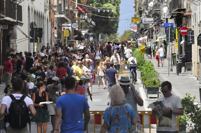 turisti_via_maqueda_palermo