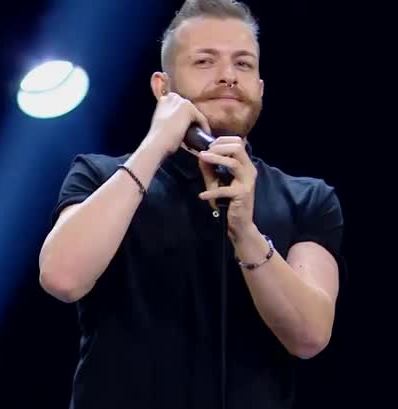 A X Factor 13 continua la gara del catanese Nicola Cavallaro, niente da fare invece per Davide Ferlito