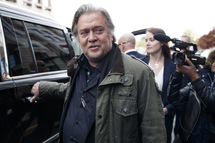 epa07982184 Former White House strategist Steve Bannon departs after testifying at the trial of Roger Stone, former advisor to US President Donald J. Trump, at the Federal District Court in Washington, DC, USA, 08 November 2019. Stone has been charged with seven counts of obstruction of justice, making false statements and witness tampering.  EPA/SHAWN THEW